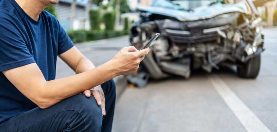 7 Steps to Take After a Car Accident - Experian