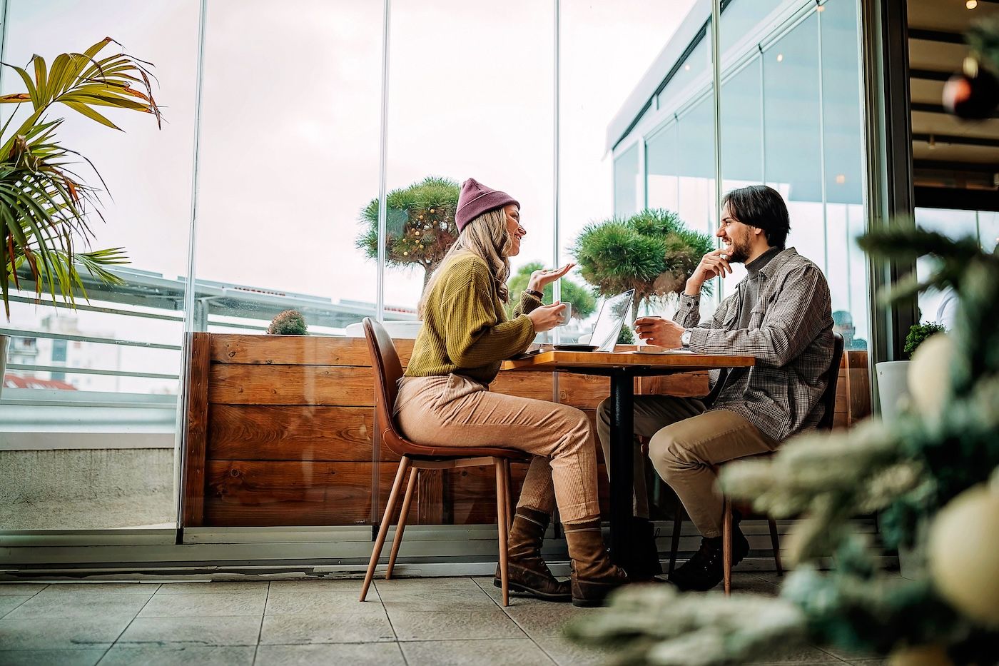 Survey: Here's the Tea on Dating and Credit - Vimarsana News
