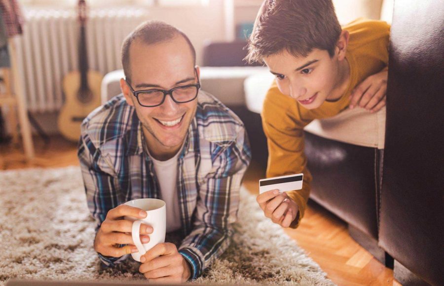 Can a 14 year old check their credit score?